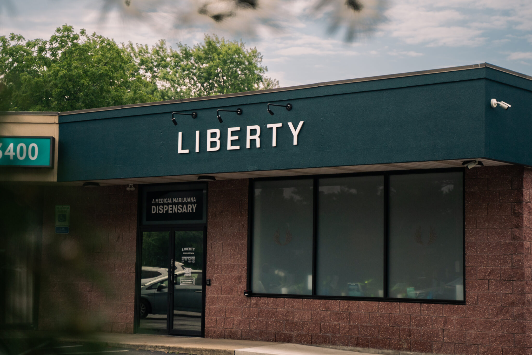 Liberty Norristown Dispensary exterior shot of entrance
